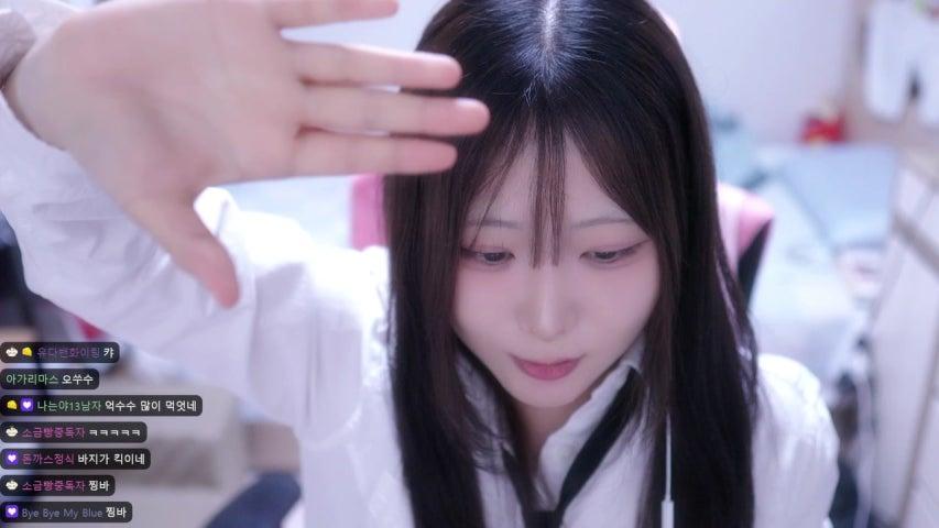 ㅁㅁㅁ와 여자3명의 오리고기묵땨